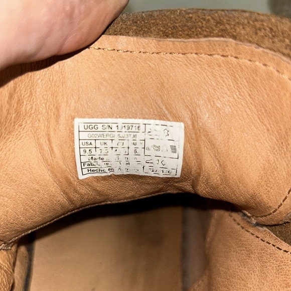 UGG OLIVE HIGH TOP SNEAKER. - Picture 12 of 13